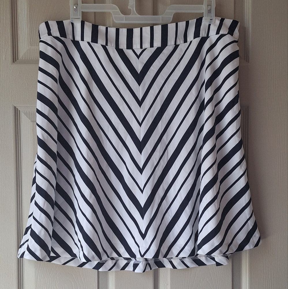 Lane Bryant Black and White A-Line Skirt